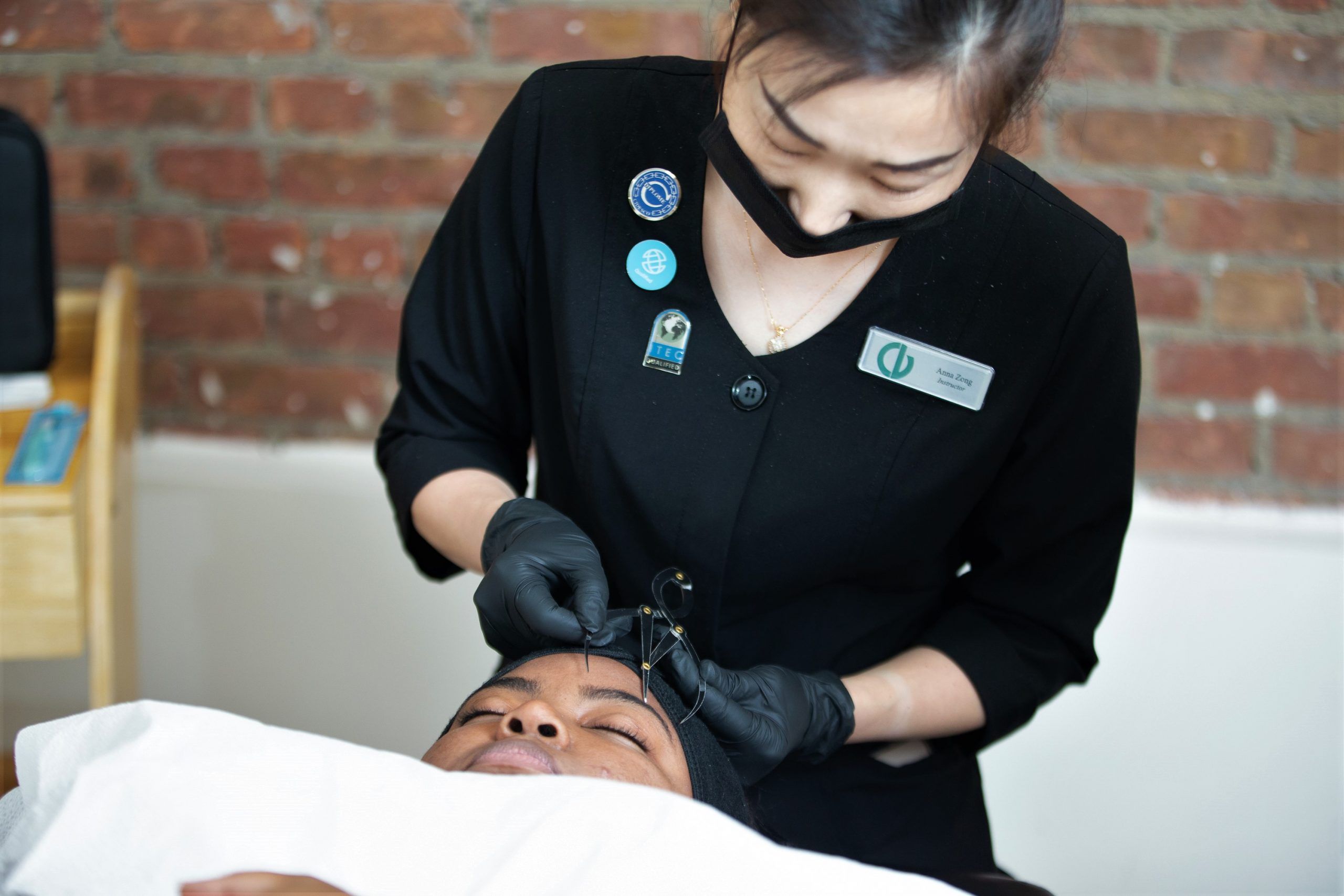 CV Instructor giving a Microblading demonstration